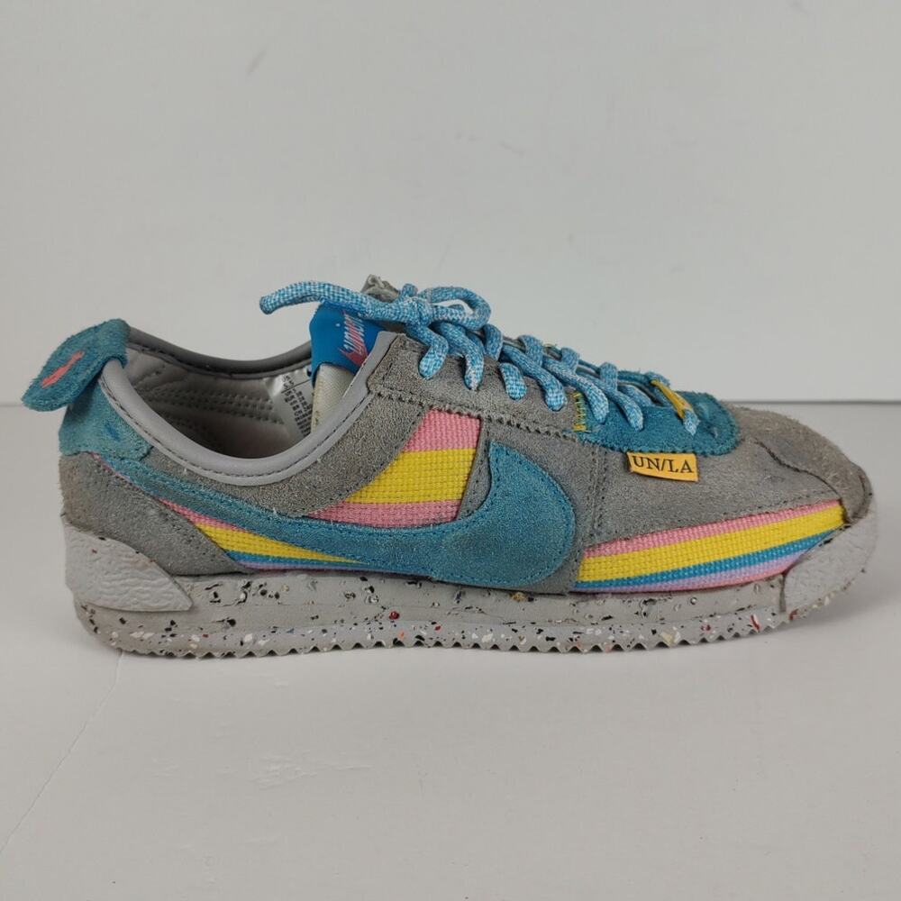 Nike Gray and Multicolor Women's Sneakers